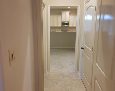 21702 Masonwood Lane - Photo Thumbnail 4