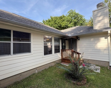 3618 Country Club Boulevard - Photo Thumbnail 14