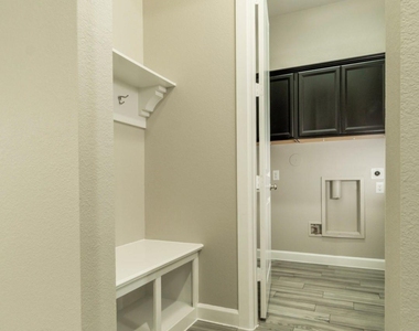9615 Spring Court - Photo Thumbnail 9