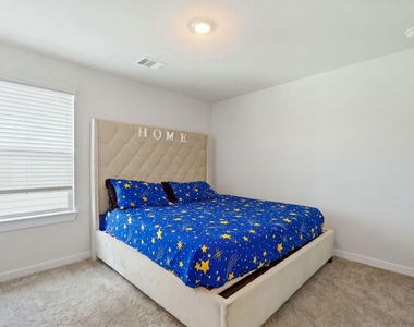 1734 Cayden Oak Lane - Photo Thumbnail 18
