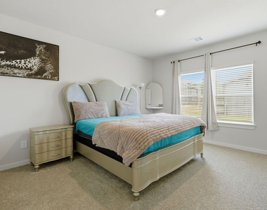 1734 Cayden Oak Lane - Photo Thumbnail 10
