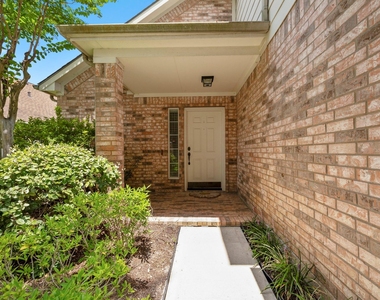 12202 Mardi Gras Drive - Photo Thumbnail 1
