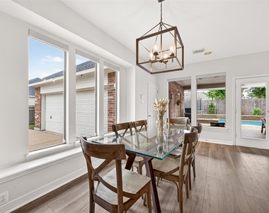 3510 Artesian Springs Court - Photo Thumbnail 15