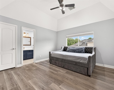 3510 Artesian Springs Court - Photo Thumbnail 37