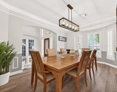 3510 Artesian Springs Court - Photo Thumbnail 7