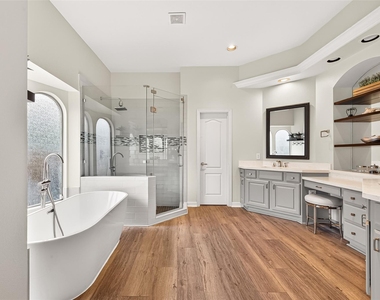 3510 Artesian Springs Court - Photo Thumbnail 25