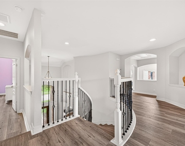 3510 Artesian Springs Court - Photo Thumbnail 34