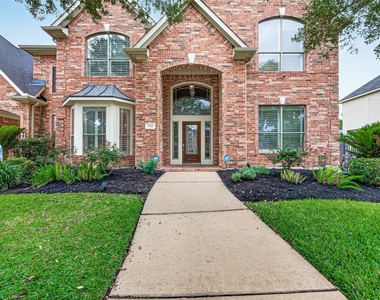 3510 Artesian Springs Court - Photo Thumbnail 2