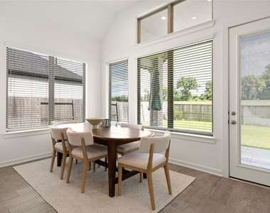 10722 Hidden Rock Drive - Photo Thumbnail 7