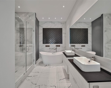2206 Saxon Drive - Photo Thumbnail 23
