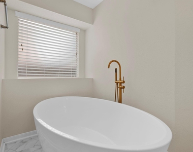 1431 N Medio River Circle - Photo Thumbnail 14