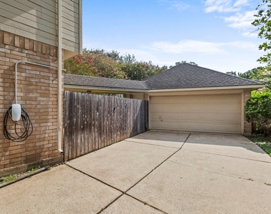 1431 N Medio River Circle - Photo Thumbnail 27