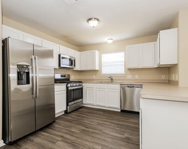 6348 Austinville Drive - Photo Thumbnail 1