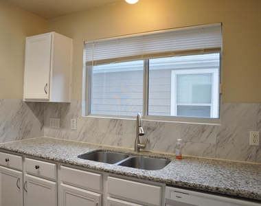 20734 Settlers Lake Circle N - Photo Thumbnail 13