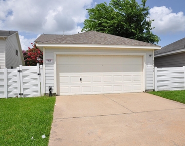 20734 Settlers Lake Circle N - Photo Thumbnail 34