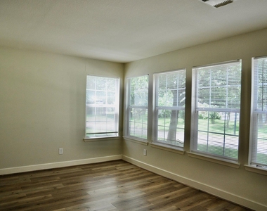 20734 Settlers Lake Circle N - Photo Thumbnail 11