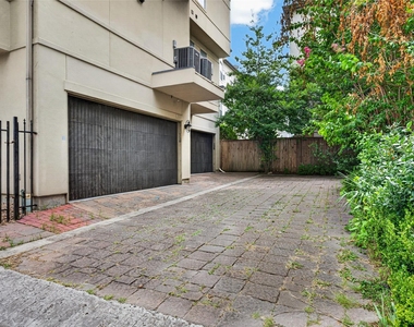 128 Drew Street - Photo Thumbnail 2
