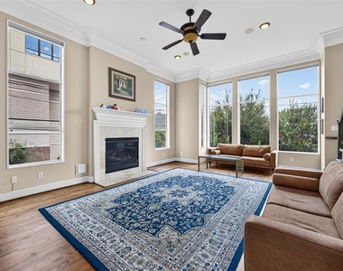 128 Drew Street - Photo Thumbnail 10