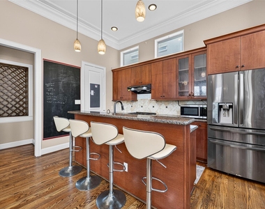 128 Drew Street - Photo Thumbnail 20