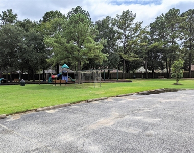 14418 Golden Cypress Lane - Photo Thumbnail 30