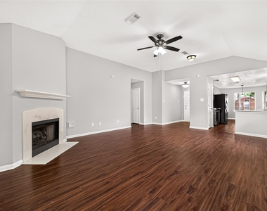 14418 Golden Cypress Lane - Photo Thumbnail 3