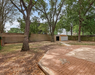 14418 Golden Cypress Lane - Photo Thumbnail 27