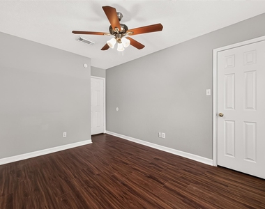 14418 Golden Cypress Lane - Photo Thumbnail 15