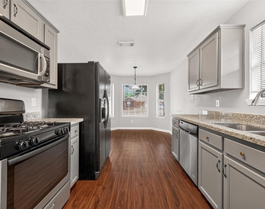 14418 Golden Cypress Lane - Photo Thumbnail 7
