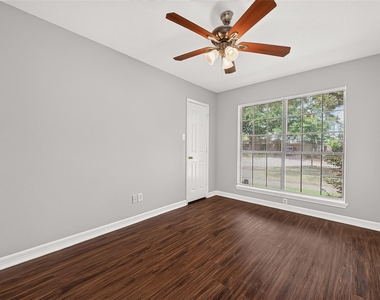14418 Golden Cypress Lane - Photo Thumbnail 16