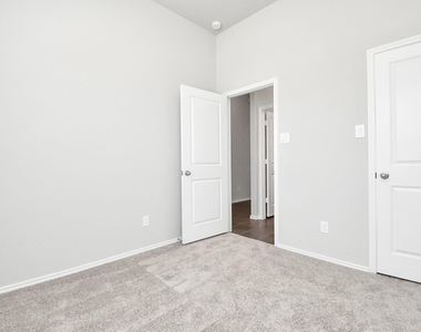 1242 Muscadine Hollow Lane - Photo Thumbnail 10