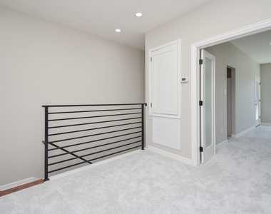 147 S 66 Street - Photo Thumbnail 10