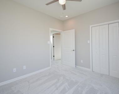 147 S 66 Street - Photo Thumbnail 25