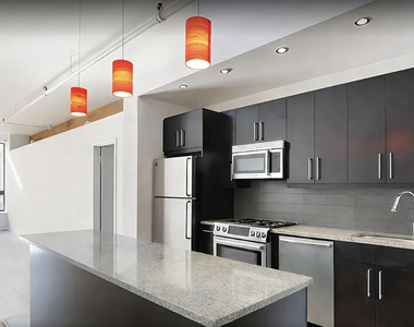 112 West 18th Street - Photo Thumbnail 1