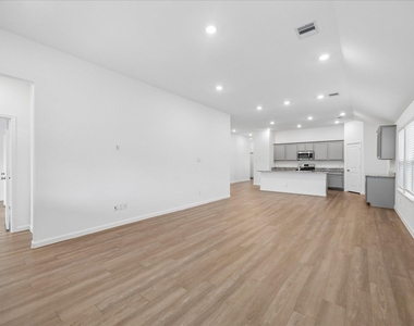 7202 Darting Plover Way - Photo Thumbnail 18