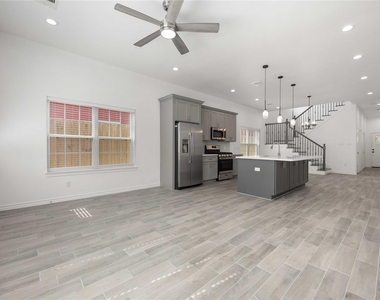 4406 Sterling Street - Photo Thumbnail 13