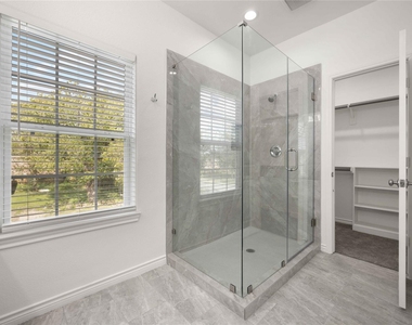 4406 Sterling Street - Photo Thumbnail 21