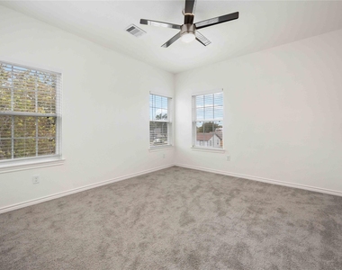 4406 Sterling Street - Photo Thumbnail 27