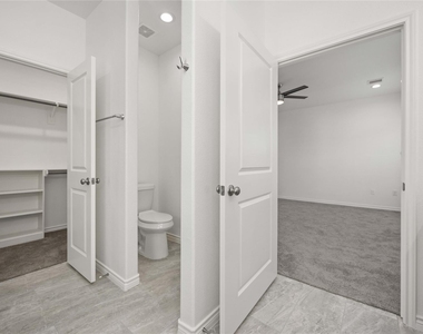 4406 Sterling Street - Photo Thumbnail 22