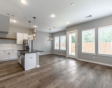8475 Berry Brush Lane - Photo Thumbnail 1