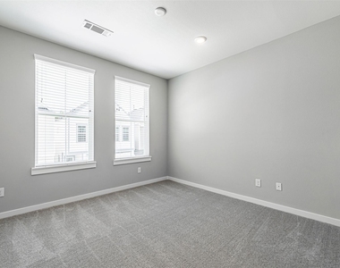 8475 Berry Brush Lane - Photo Thumbnail 26