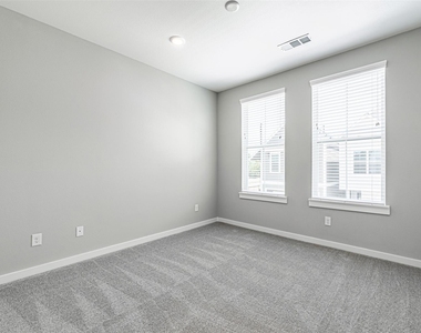 8475 Berry Brush Lane - Photo Thumbnail 25