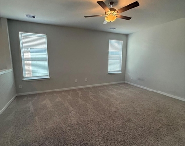 12519 Coastal Bend Way - Photo Thumbnail 17