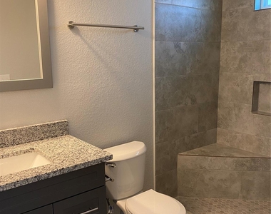 16871 W Ivanhoe - Photo Thumbnail 6