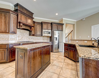 2914 Cotswold Lane - Photo Thumbnail 1