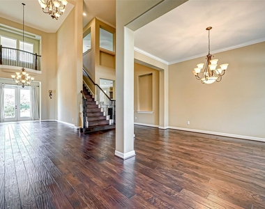 2914 Cotswold Lane - Photo Thumbnail 28