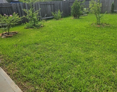 40204 S Hill Pass - Photo Thumbnail 21