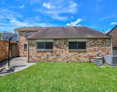 11907 Pepperdine Lane - Photo Thumbnail 21