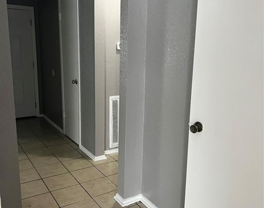 7247 Chasewood Terrace - Photo Thumbnail 10