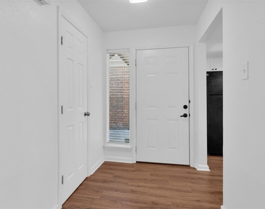 5005 Georgi Lane - Photo Thumbnail 3