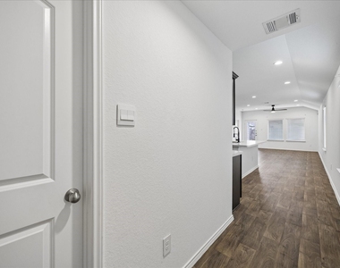 16691 Lonely Pines Drive - Photo Thumbnail 7